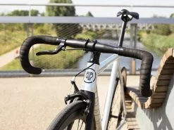 Fixie Bicycle BLB La Piovra ATK -Bicycles winkel blb la piovra atk fixie single speed bike polished silver 11